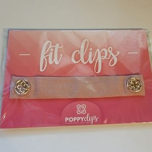 PoppyClip: Fit clip: dusty rose knit with gold tone hardware